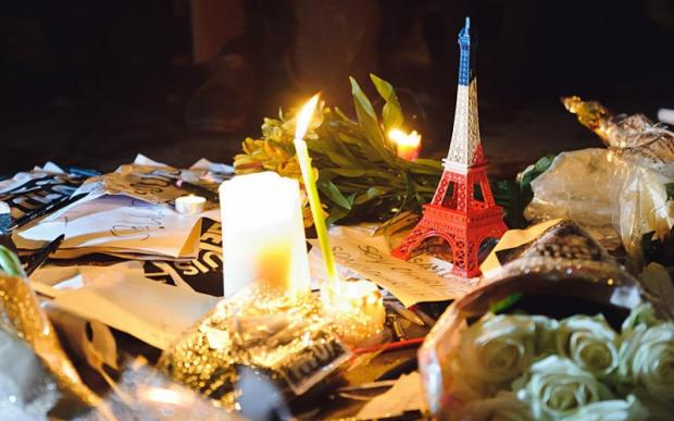 "Теракти у Франції вигідні Росії" - писала преса. Франція, на жаль, про це забула. Фото: focus.ua