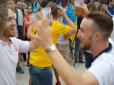 Всесвітньо відома лайка: На відкритті Євро-2016 фани заспівали про Путіна (відео)