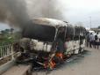 У Таїланді жахлива трагедія: Живцем згоріла група шкільних вчителів