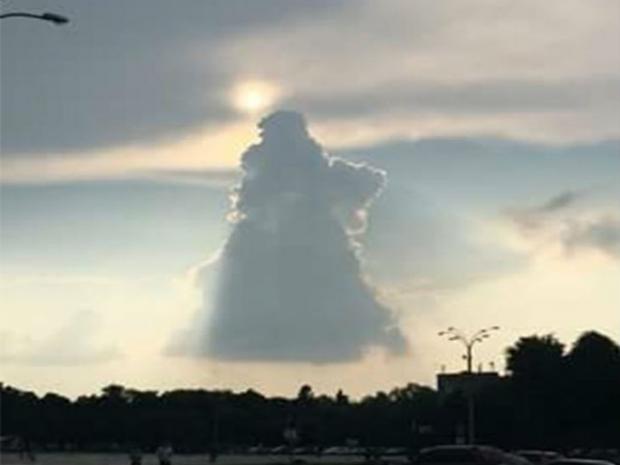 Хмара у небі над Кременчуком. Фото: Facebook