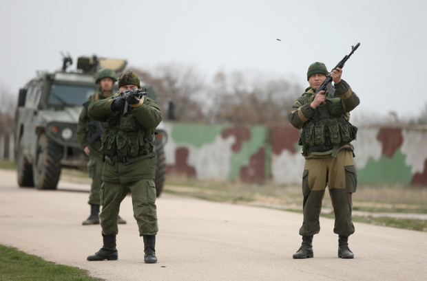 "Зелені чоловічки" на Донбасі. Фото: ex-news.com.