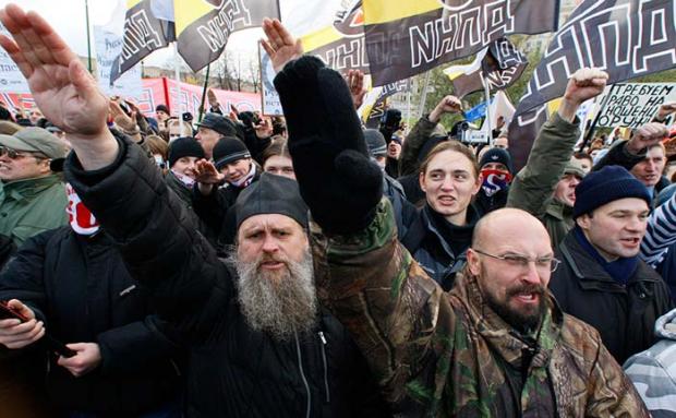 Москва: хід неонацистів. Фото: gumilev-center.ru