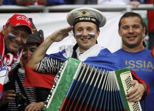 Футбольні фанати з РФ у Франції. Ілюстрація:ipress.ua