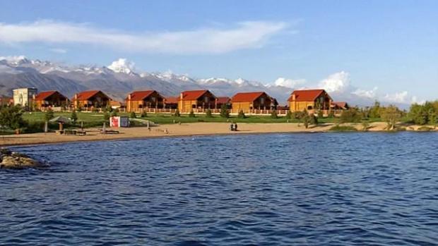 Озеро Іссик-Куль. Фото: ВВС.