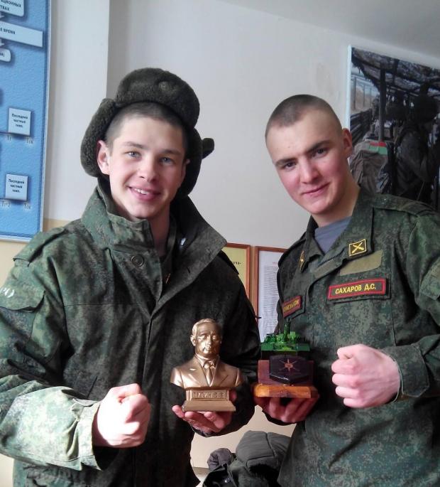 Нагороджені російські танкісти. Фото:http://www.svoboda.org/