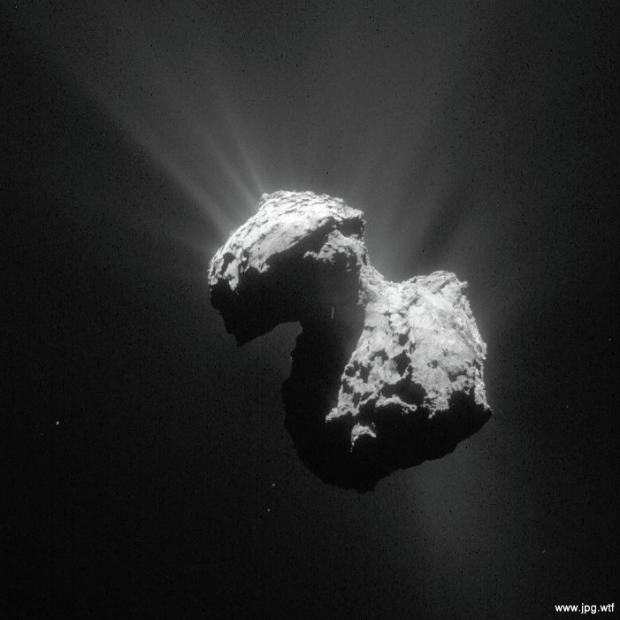Комета Чурюмова-Герасименко. Фото: cosmos.dirty.ru