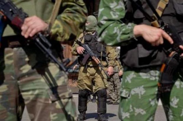 В районі Докучаєвська бойовики укріплюють лінію оборони. Фото: hronika.info660