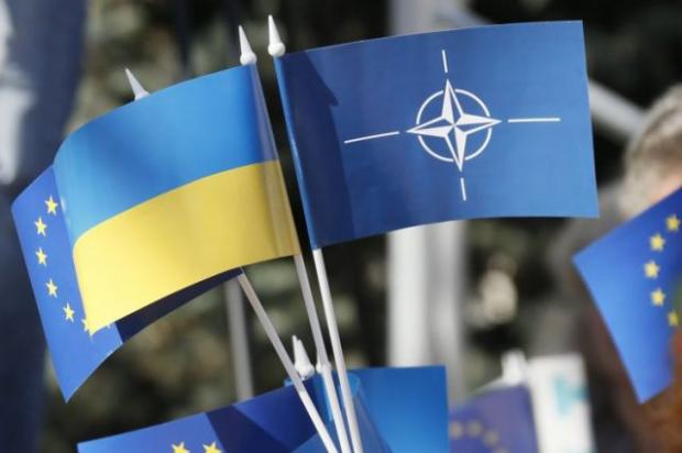 НАТО та Україна. Ілюстрація: focus.ua.