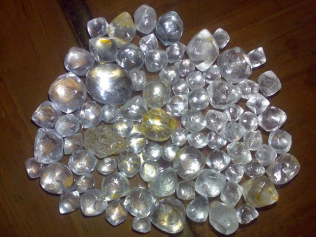 Росія продала частку в найбільшому виробнику алмазів світу. Фото: elkor-almaz.com.ua.