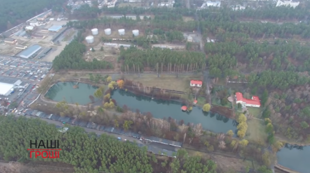Готельний комплекс, де живе Полторак. Фото: скріншот з відео.
