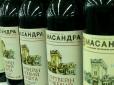Карма окупантів: На шляху до Сімферополя  перекинулася фура з 18 тонами вина “Масандри”