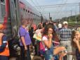 До Москви не доїхав: В Росії пасажирський поїзд на ходу загубив вагони