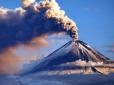 Висота стовпа досягла 7 км: На Камчатці прокинувся найвищий вулкан Євразії