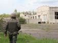 Снайпери, гранатомети та міномети: Штаб АТО повідомив про складну ситуацію на Донеччині