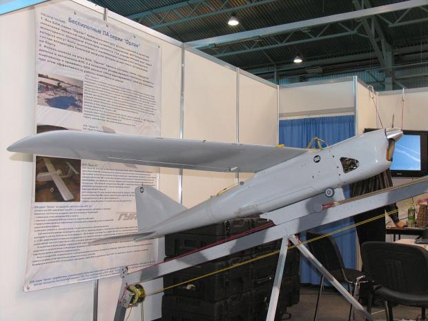 «Орлан-10» — багатоцільовий безпілотний літальний апарат виробництва ТОВ «Спеціальний технологічний центр» Санкт-Петербург. Фото: wikipedia.org.