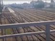 Ще не сезон? У мережі з'явилося відео порожнього залізничного вокзалу у Джанкої