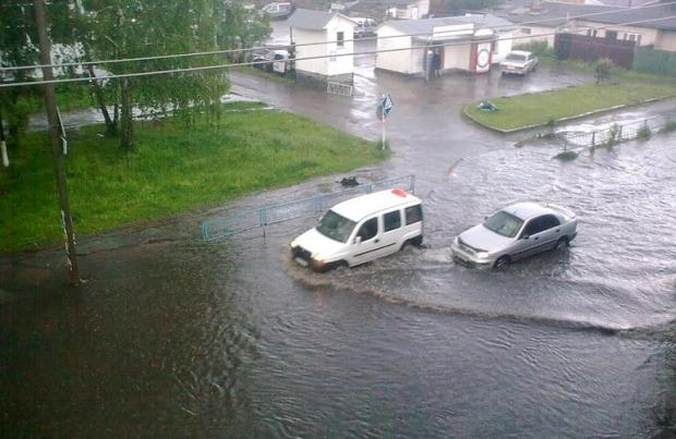 У Житомирі справжній потоп. Фото: ЗМІ