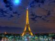 ​Паніка у Парижі: З Ейфелевої вежі евакуюють відвідувачів