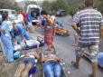 Смертельна ДТП з автобусом у Криму: У мережу виклали фото та відео