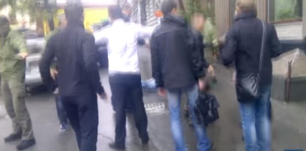 Бійка у Києві. Фото: скріншот з відео.
