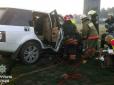 У Києві п'яний водій Range Rover кинув гроші у патрульних і врізався в стовп - четверо в лікарні (фото)