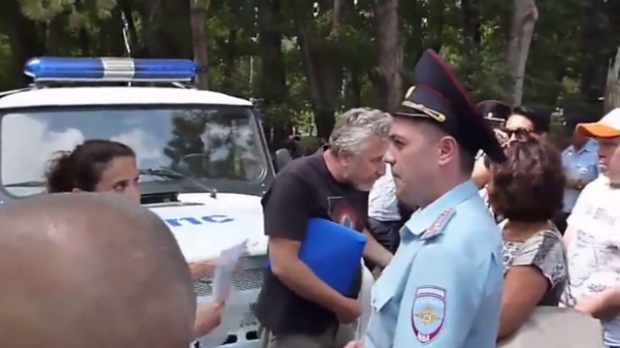 Мітинг "Обдурений Крим" вирішили таки заборонити. Фото: скріншот з відео.