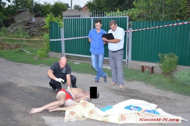 На місці вбивства Олександра Цукермана. Фото: novosti-n.org.