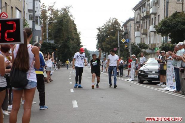 Мер Житомира впав на самому фініші. Фото: "Житомир.Інфо"