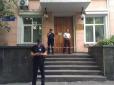 Зухвале вбивство в центрі столиці: У київській лікарні розстріляли чоловіка (фото)