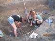 Унікальна знахідка: Археологи знайшли поховання скіфа-велетня (фото)
