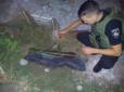 Небезпечна іграшка: У Маріуполі діти знайшли гранатомет (фото)