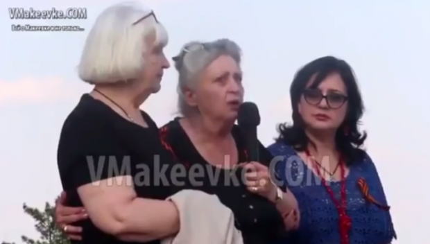 Ватниці на мітингу у Макіївці. Фото: скріншот з відео.