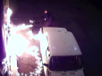 Скрепи експериментують: Як у Росії пасажир ВАЗу по дурості підпалив АЗС (відео)
