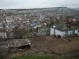 Нормальні змушені залишати свої домівки: Сумна історія про те, як кримчани продають своє майно за безцінь