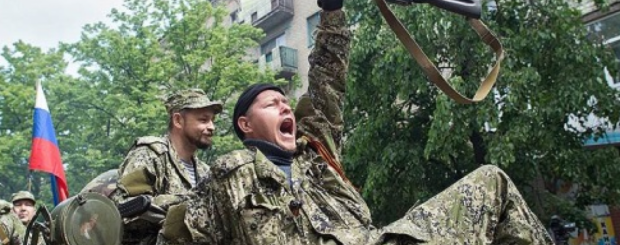 П'яні російські бойовики гатили по своїх позиціях. Фото: tsn.ua.