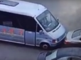 Як водій маршрутки у Дніпрі відважно намагався затримати вбивцю поліцейських (відео)