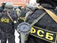 Зчепилися дві спецслужби: В Луганську ГРУ і ФСБ не можуть домовитися, кому розслідувати 