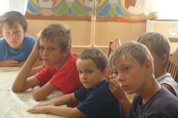 Росіяни вкрали українських дітей. Фото: Дзеркало тижня.