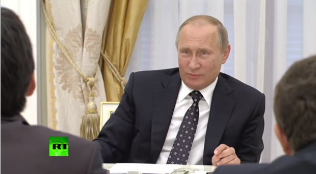 Путіну - весело, вчителю - ні. Фото: скріншот з відео.
