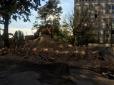 Кличку час висловити глибоку стурбованість: В Києві злочинці-забудовники знесли пам'ятку архітектури