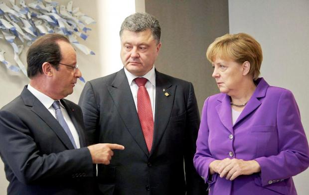 Олланд, Порошенко та Меркель. Фото: 24tv.ua.