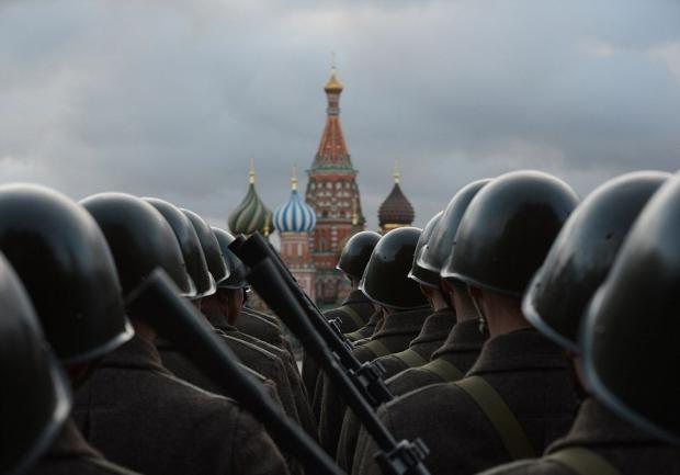 Останнім часом росіяни готуються до війни з усім світом. Ілюстрація: hubs.