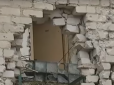 У Мар'їнці та Красногорівці гаряче: Терористи обстріляли школу та житлові квартали (відео)