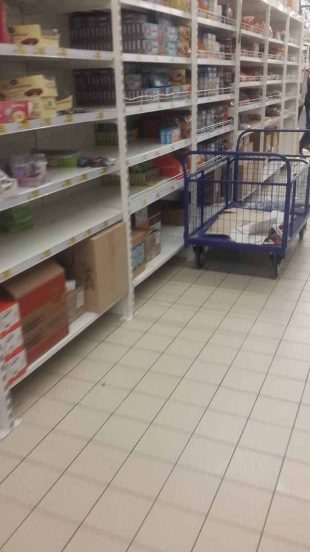 Кримські супермаркети напівпорожні, а ціни обігнали московські - фото 2