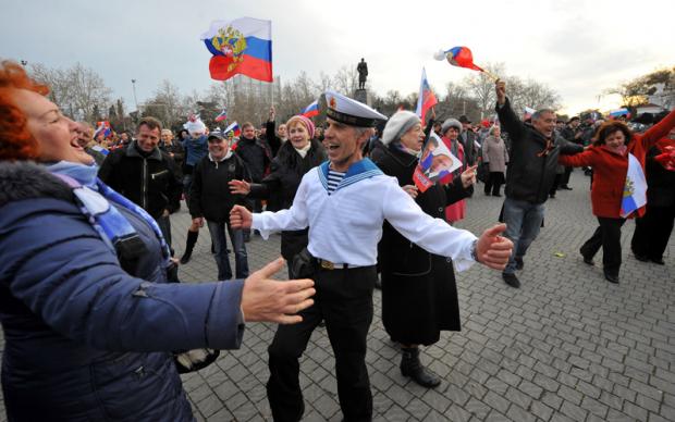 "Кримнашці" думали, що Україна розвалиться першою. Фото: Colta.ru.