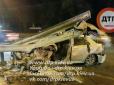 Масштабна ДТП у Києві: Від удару розірвало автомобіль (фото, відео)