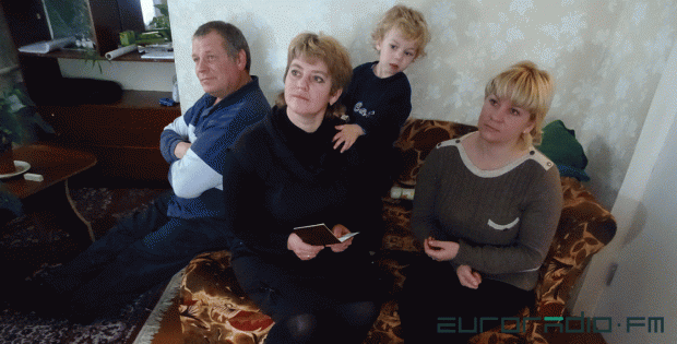  Переселенцы из Донбасса Владимир, Вита, Ирина и Кирилл, Фото: Змитер Лукашук