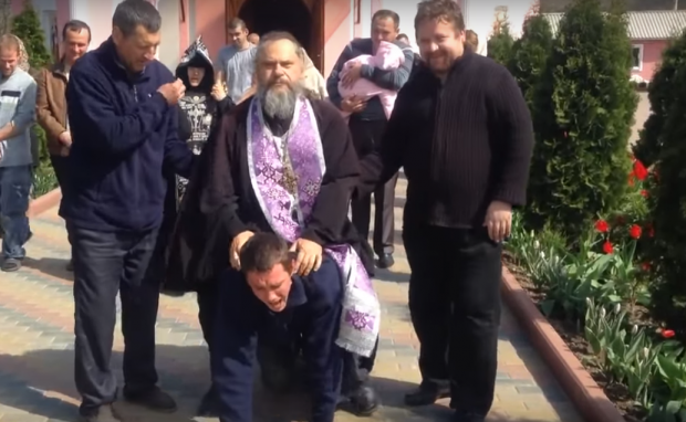 "Ідеальний православний парафіянин РПЦ". Скрін відео