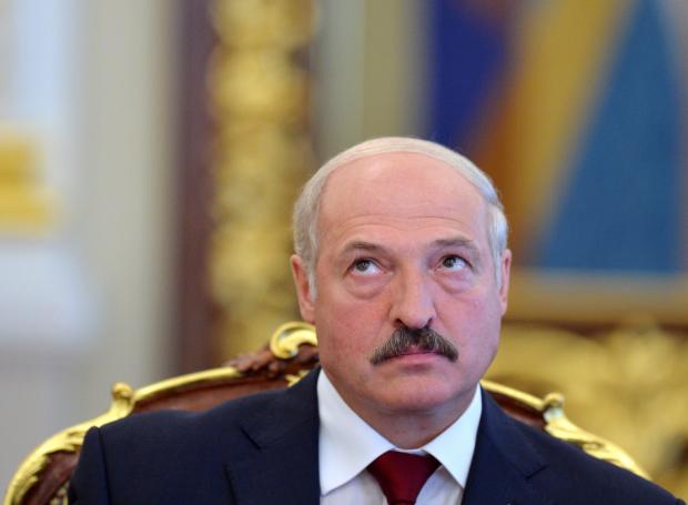 Лукашенко дозволять "формально" бути главою? Фото: ЖЖ.