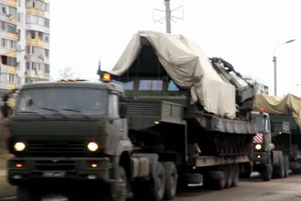 У містах Криму зафіксували скупчення російської військової техніки. Ілюстрація:iPress.ua